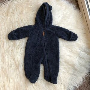 Carter’s Sweatshirt